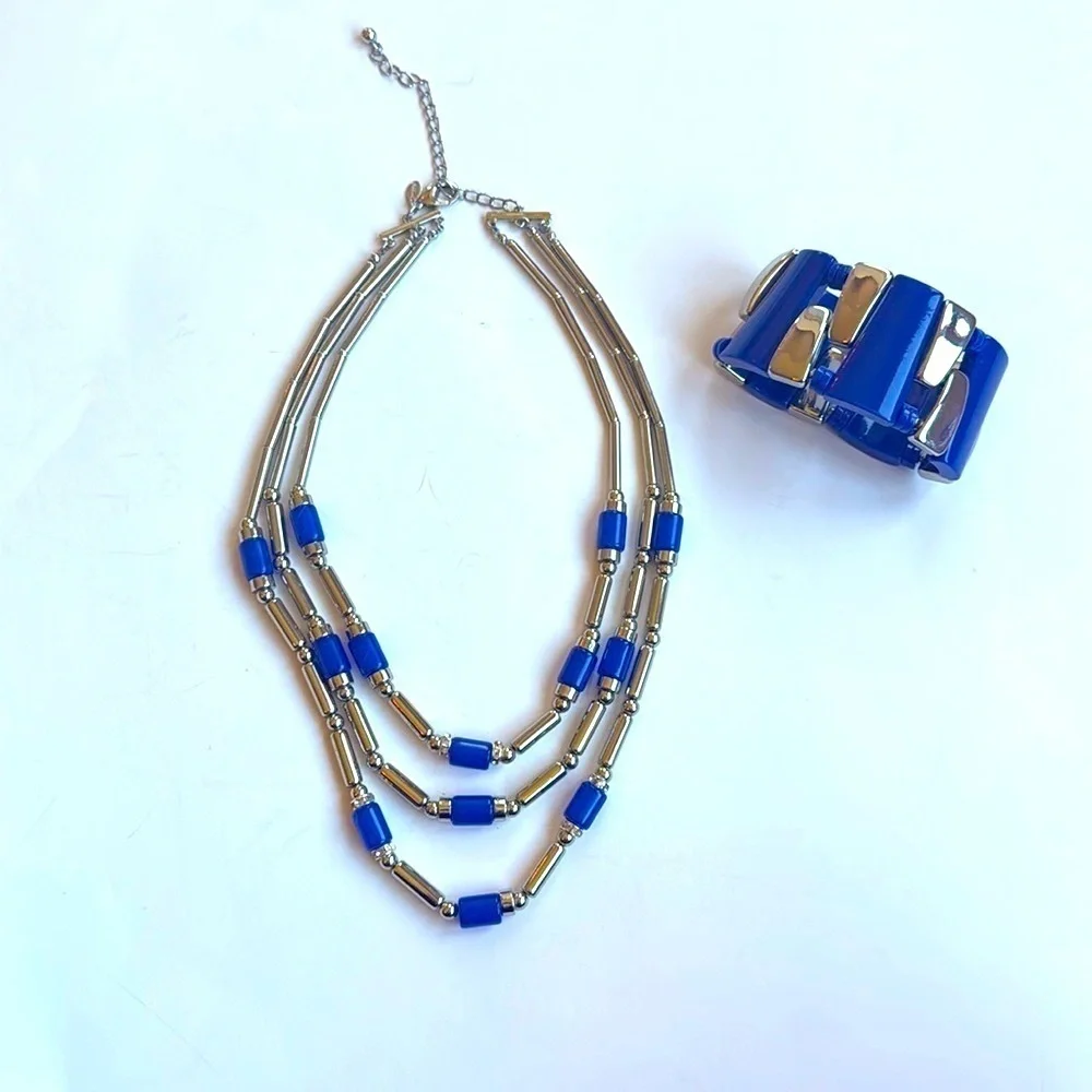 Chicos Vintage Blue and Silver Women's Necklace and Bracelet Jewelry Set